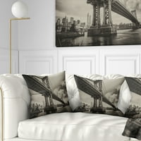 Designart Manhattan Bridge u tamno sivoj boji - jastuk za bacanje fotografija Cityscape-12x20