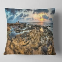 Designart Rocky African Seashore Panorama - jastuk za bacanje na plažu-18x18